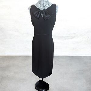 Badgley Mischka Bow Neckline Sleeveless Cocktail Dress